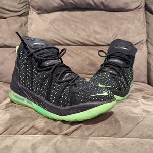 Nike LeBron 18 Size 9.5
